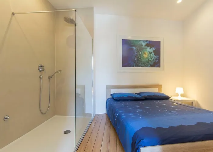 Apartment In Center With Parking